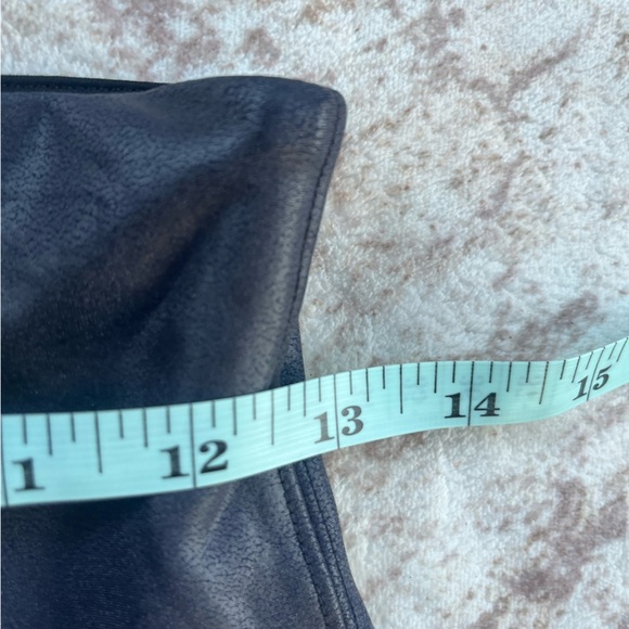 SPANX Faux Leather 7/8 Track Stripe Legging Size Medium - Picture 13 of 14